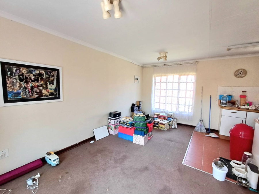 1 Bedroom Property for Sale in Langenhovenpark Free State